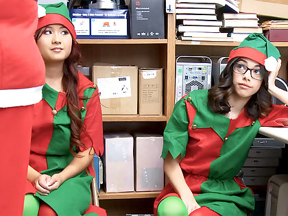 Santa have three way hook-up with respect to 2 college girls